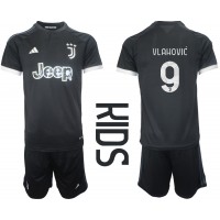 Dječji Nogometni Dres Juventus Dusan Vlahovic #9 Rezervni 2023-24 Kratak Rukav (+ Kratke hlače)